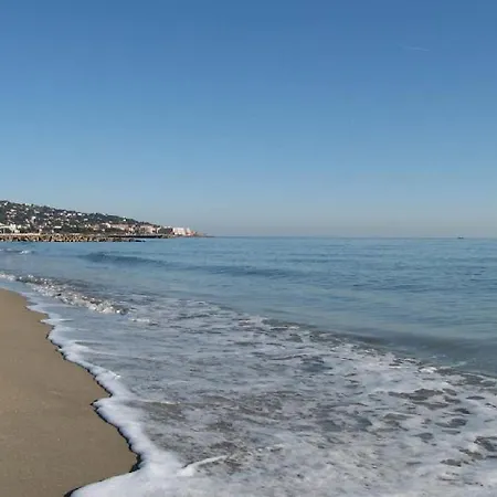 Domitys Le Ruban D'azur Résidence Services Séniors 4*